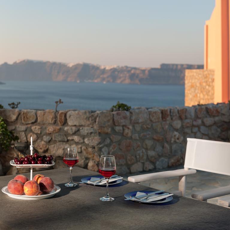 Red Cliff Villa 2Bedroom Villa With Caldera View And Plunge Pool Akrotírion Exteriér fotografie