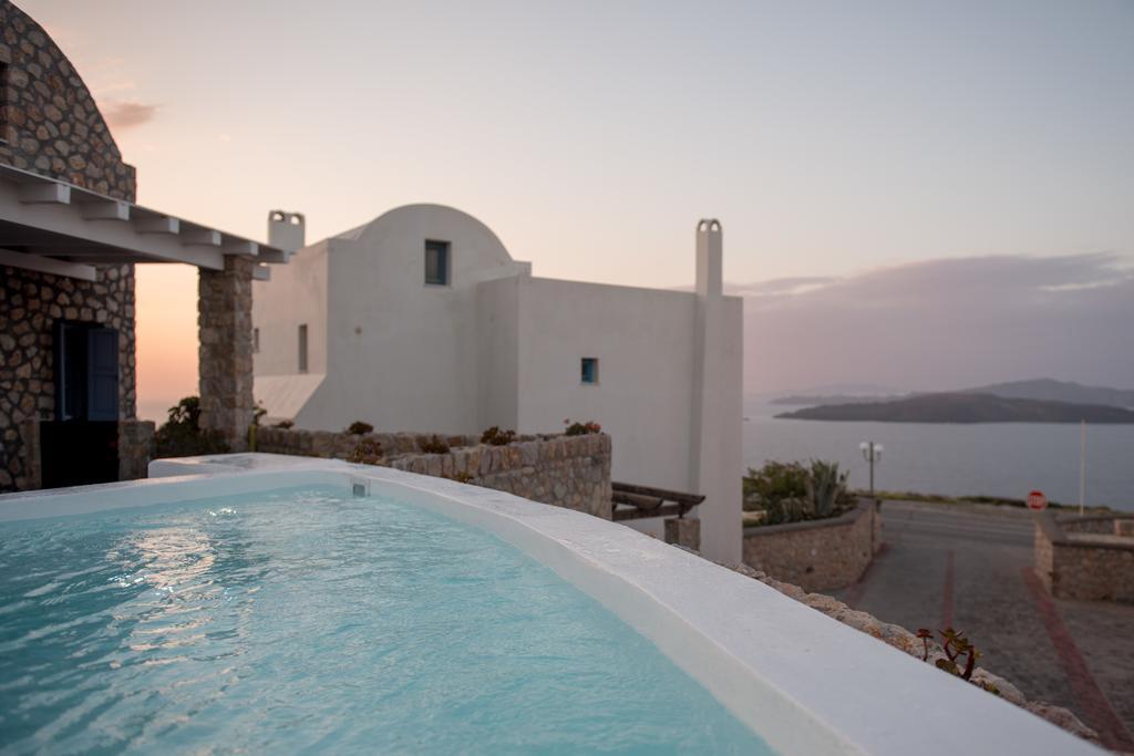 Red Cliff Villa 2Bedroom Villa With Caldera View And Plunge Pool Akrotírion Exteriér fotografie