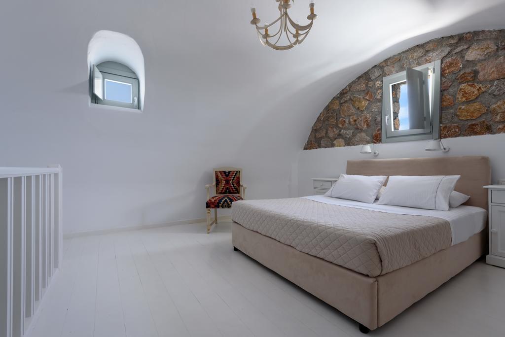 Red Cliff Villa 2Bedroom Villa With Caldera View And Plunge Pool Akrotírion Exteriér fotografie